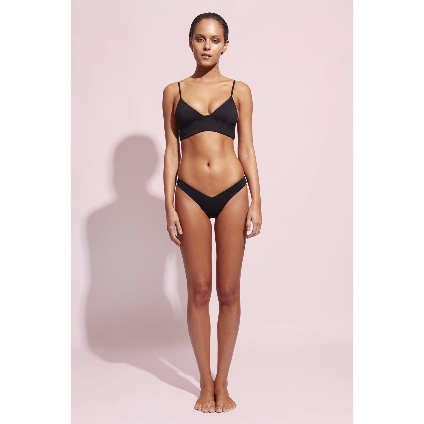 WILDASTER PAIGE TOP IN JET - Sportkyu